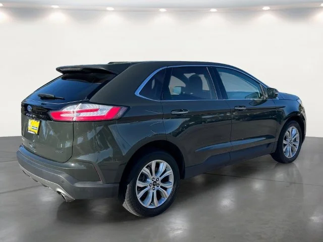 Used 2024 Green Ford Titanium image 4