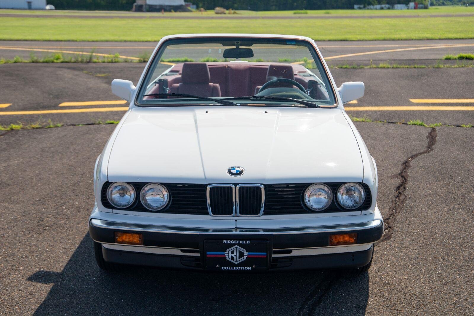 Used 1990 WHITE BMW 325iC image 2