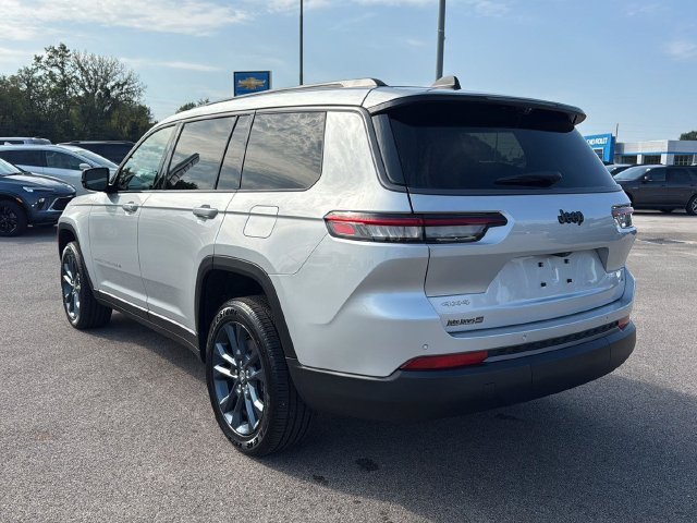 New 2026 Silver Zynith Exterior Paint Jeep  image 22