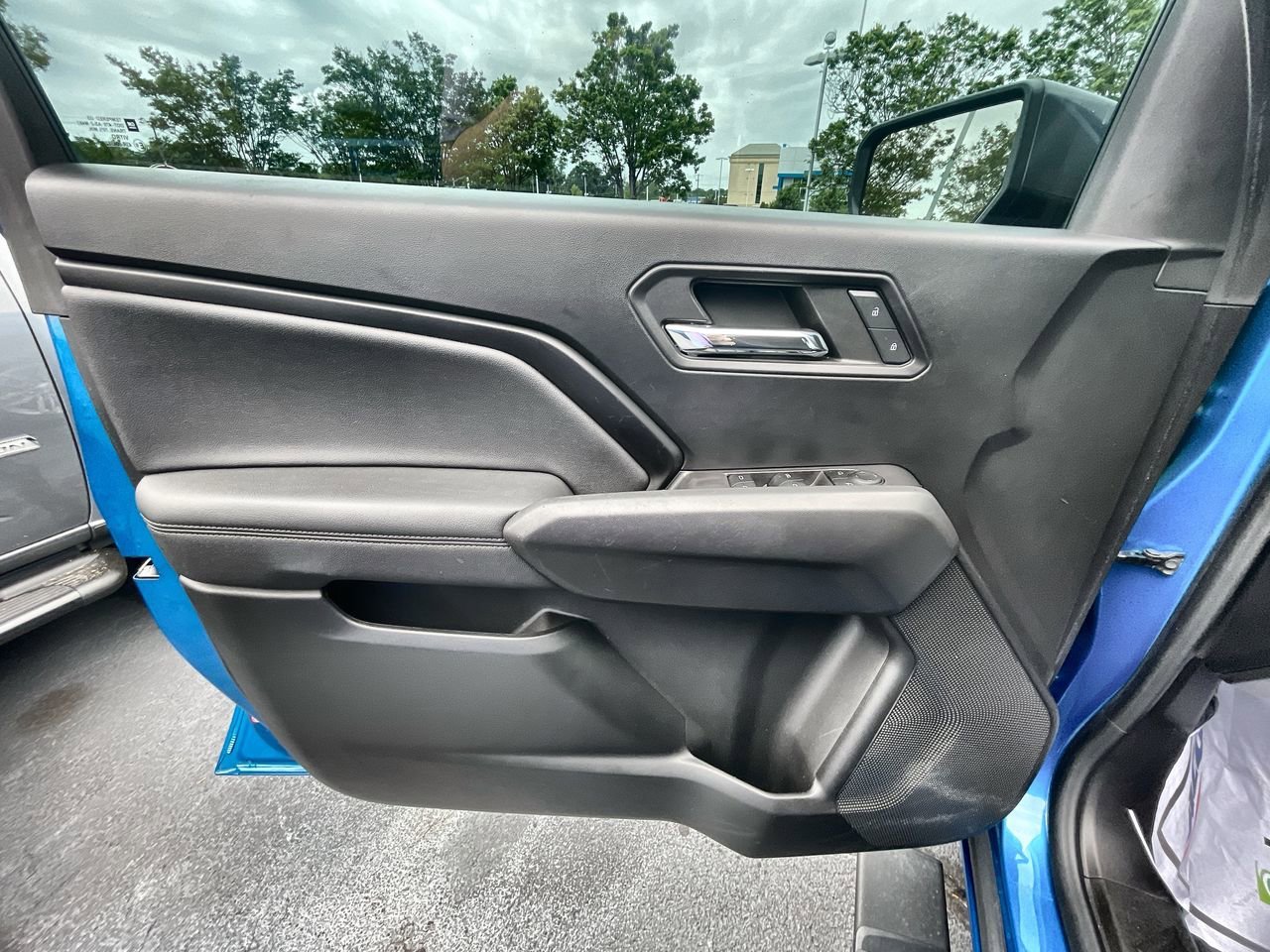 Used 2023 Glacier Blue Metallic Chevrolet LT image 22