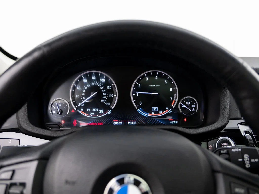 Used 2016 Black BMW xDrive28i image 24