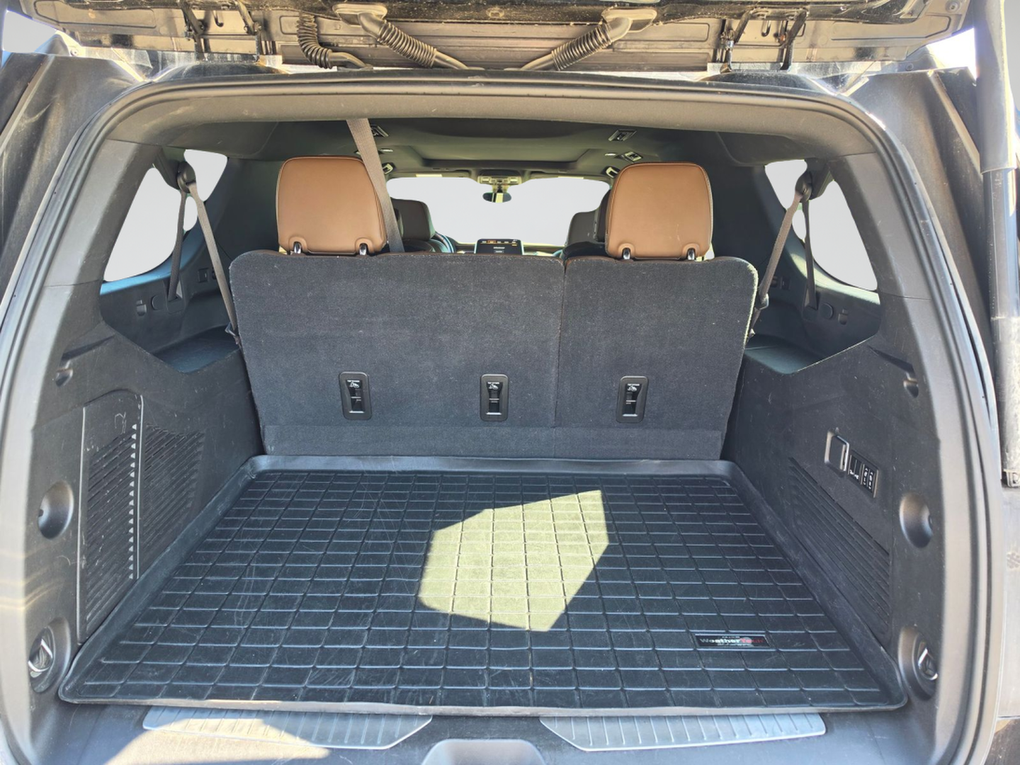 Used 2021 Black Chevrolet High Country image 18