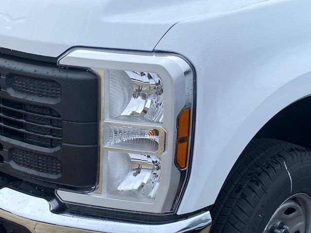 New 2026 White Ford XL image 4