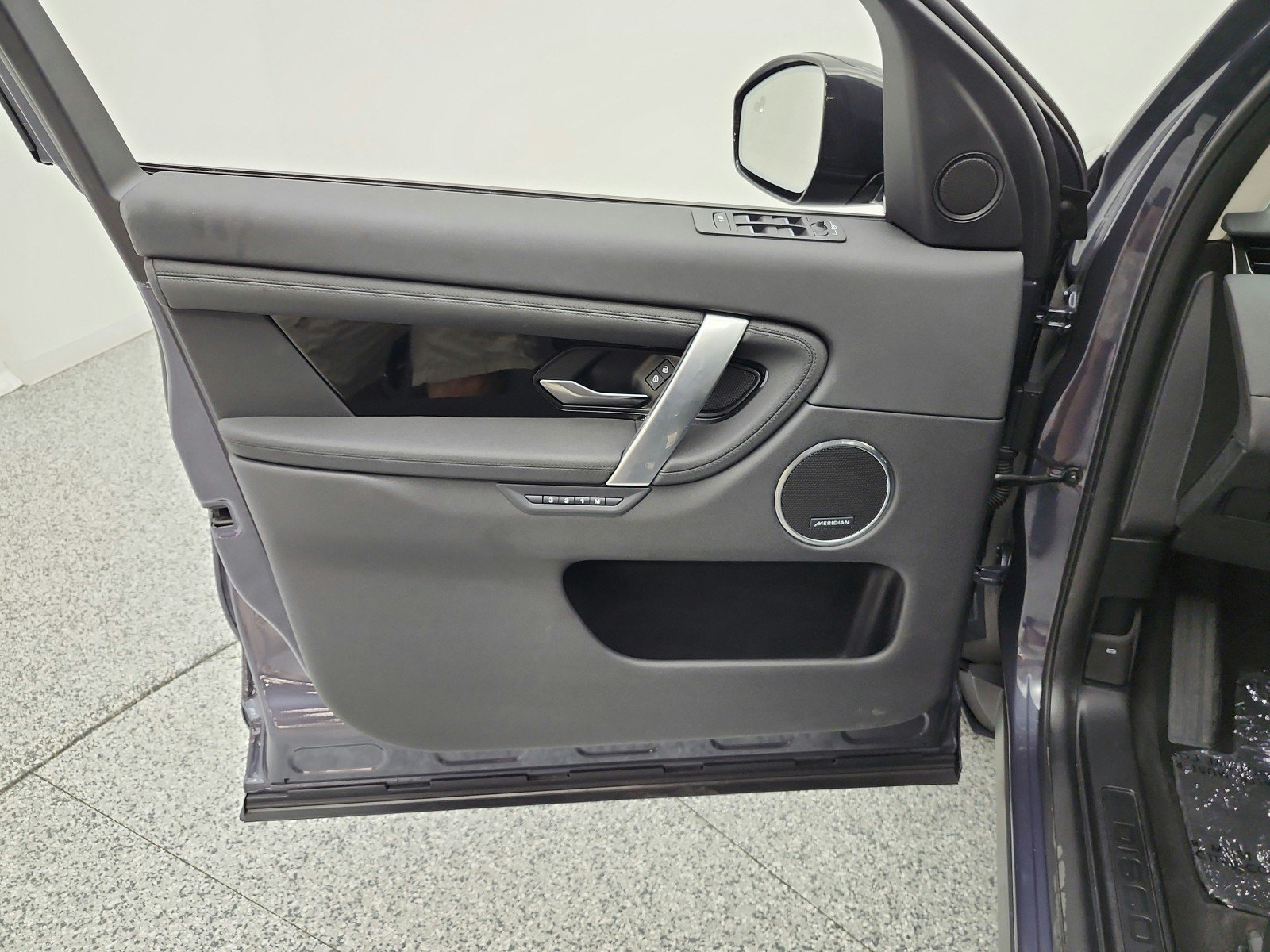 Used 2024 Varesine Blue Metallic Land Rover Core S 4WD image 12