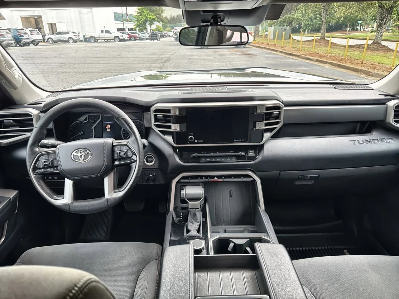 Used 2022 Gray Toyota SR5 image 17