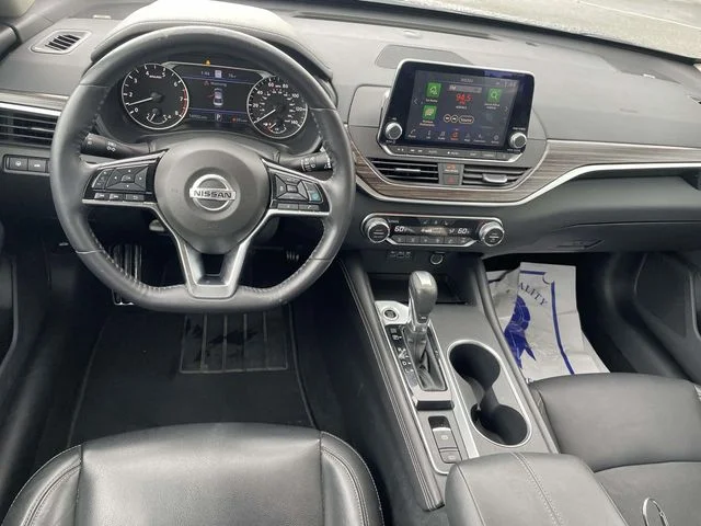 Used 2019 Blue Nissan 2.5 Platinum image 9