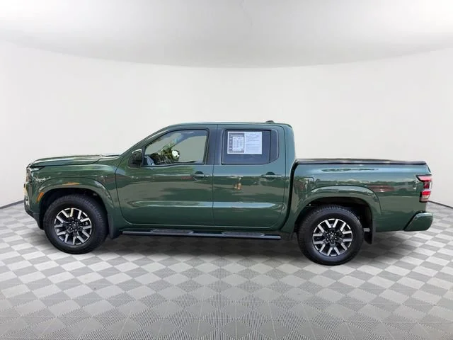 Used 2022 Green Nissan Crew Cab SV 4x2 image 8