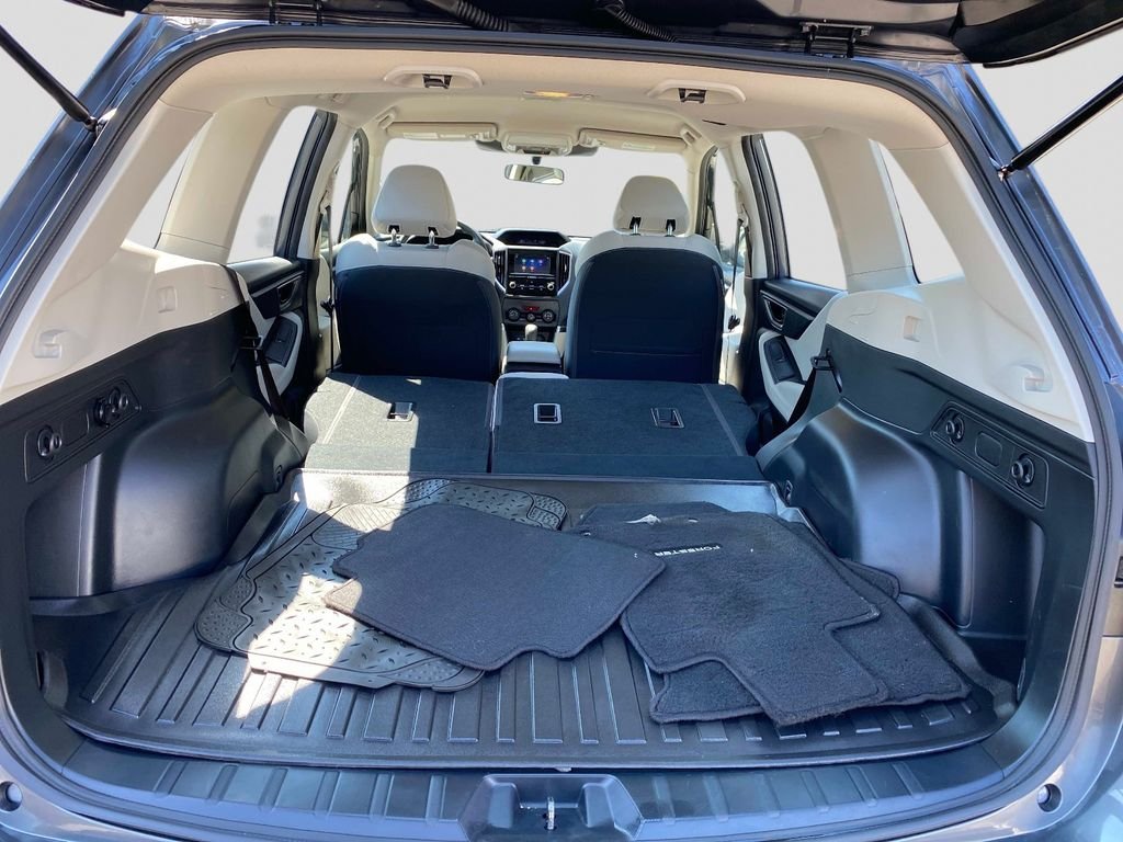 Used 2024 Gray Subaru Base image 6