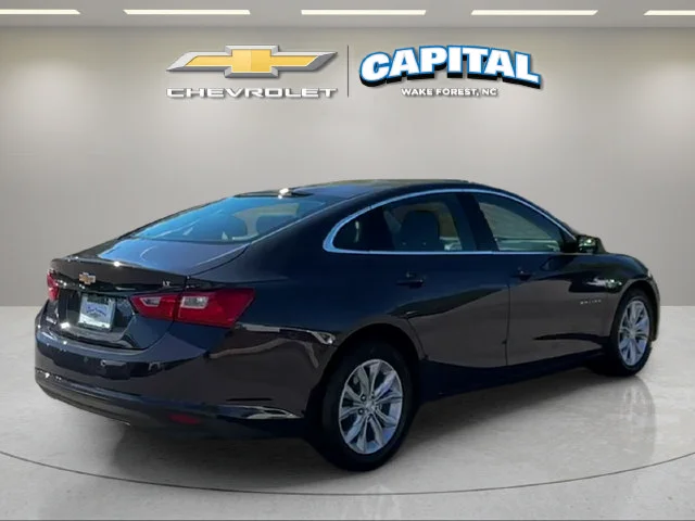 Used 2025 Black Chevrolet LT image 5