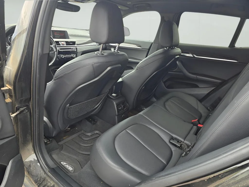 Used 2018 Black Sapphire Metallic BMW xDrive28i image 24