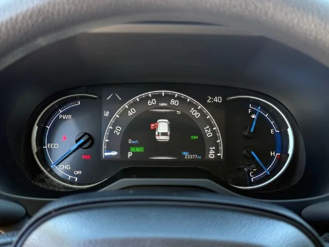 Certified Used 2025 MAGNETIC GRAY MET. Toyota XLE image 16