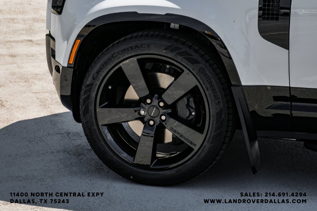 New 2026 Fuji White Land Rover X-Dynamic SE image 53
