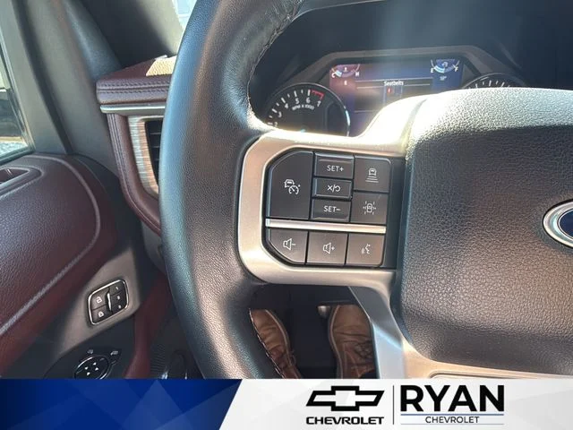Used 2023 White Ford Limited image 19