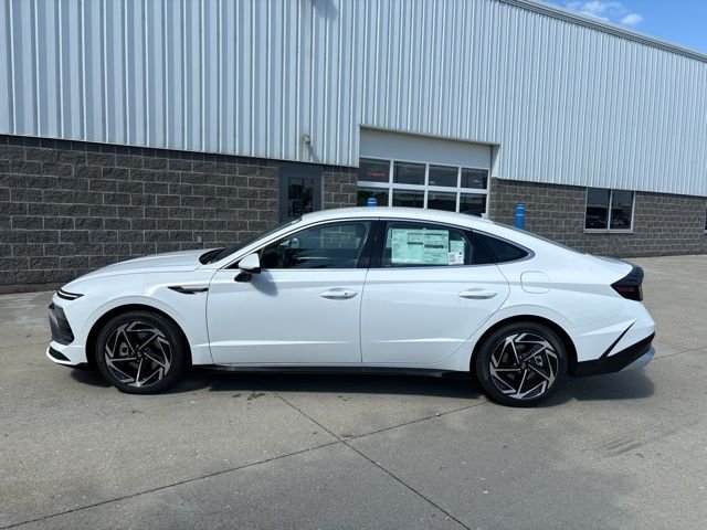New 2026 Serenity White Hyundai SEL Sport image 9