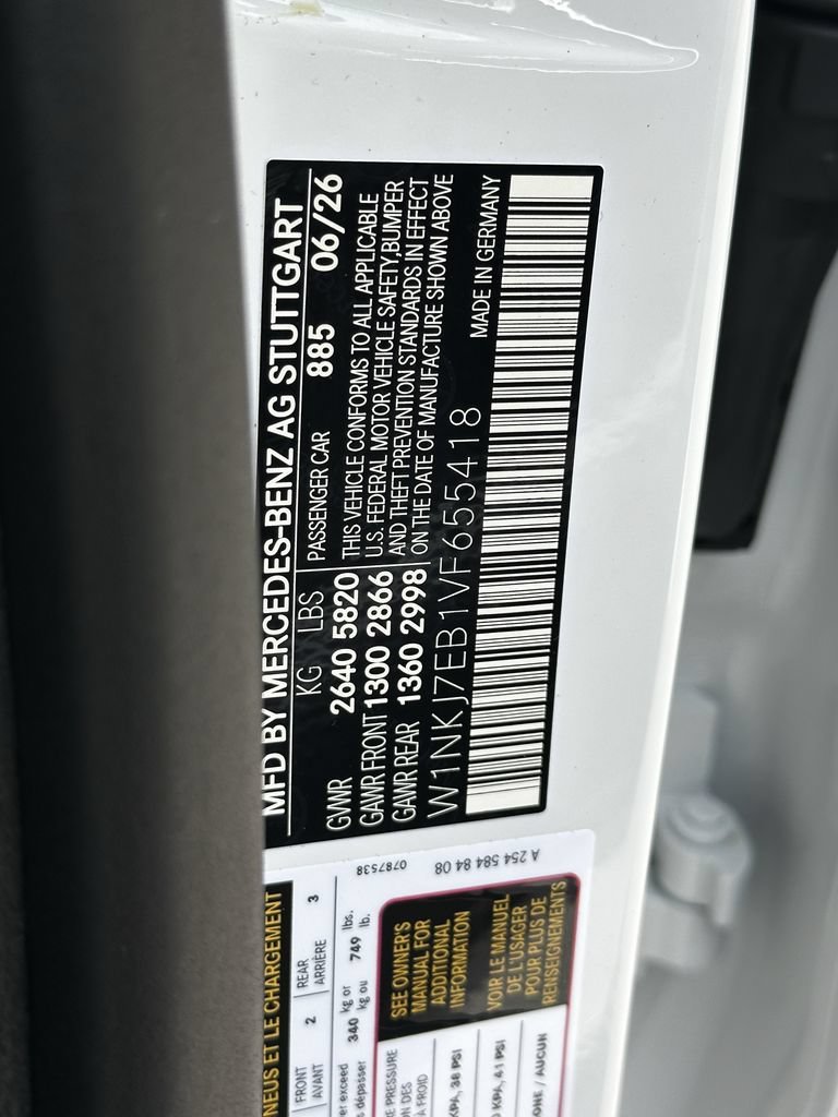 New 2027 MANUFAKTUR Moonlight White Metallic Mercedes-Benz AMG® GLC 53 image 71
