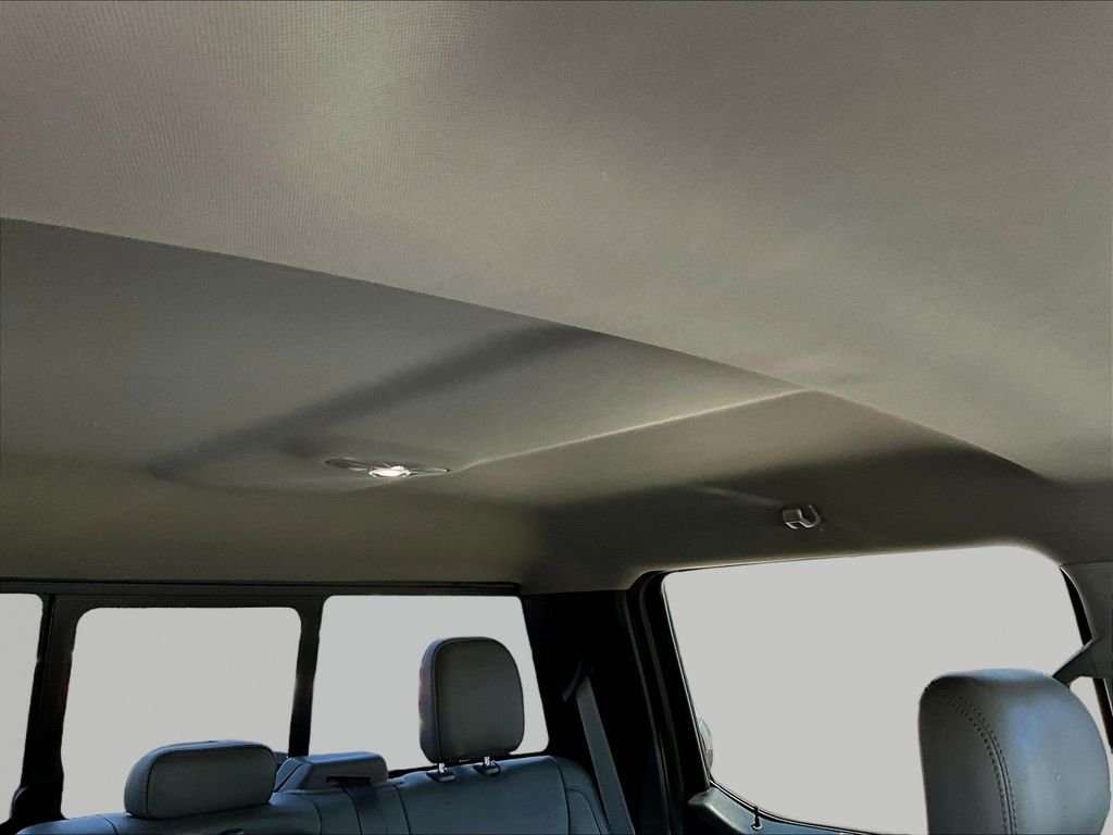 Used 2020 Black Ford Lariat image 29