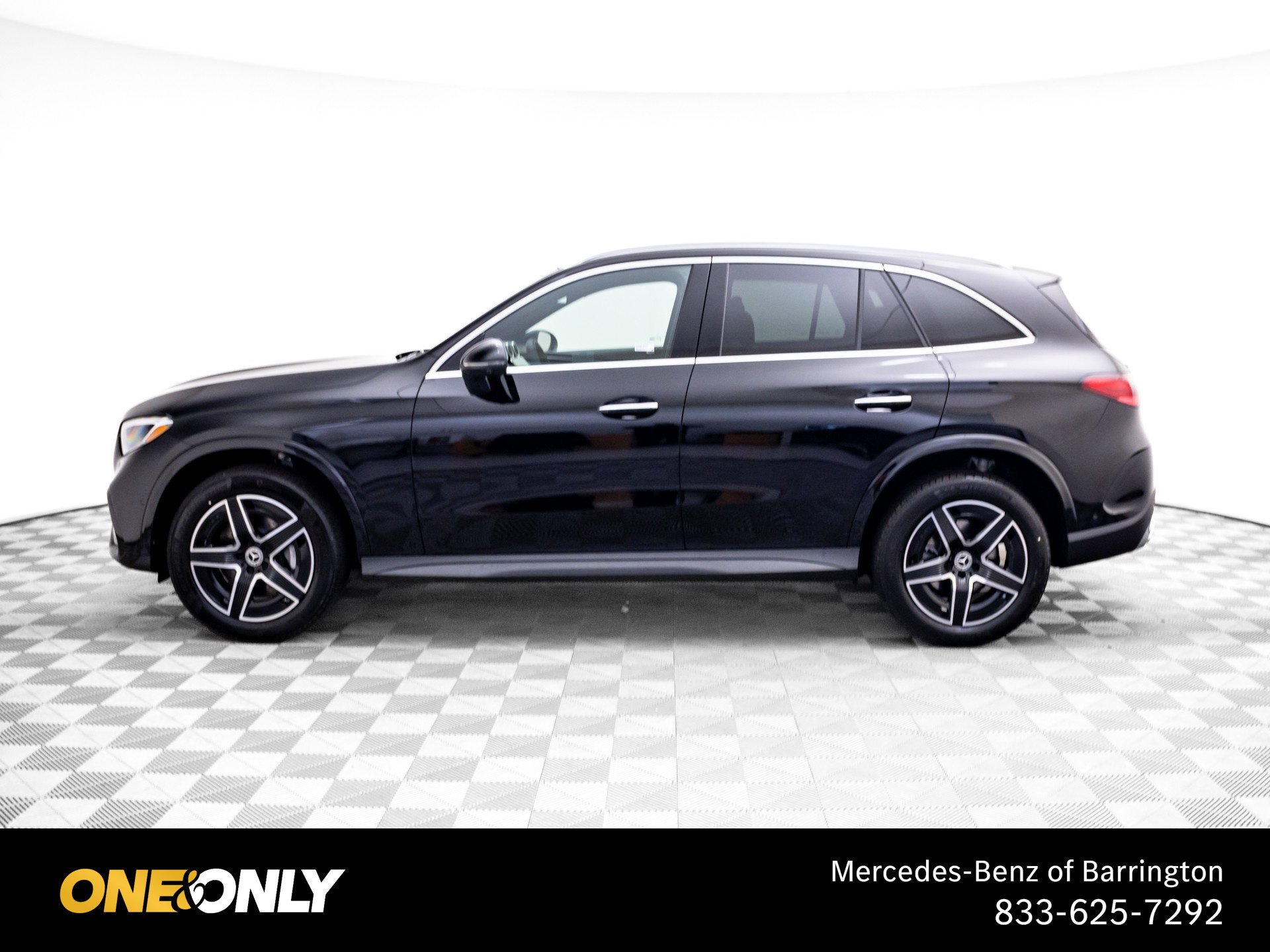 New 2026 Black Mercedes-Benz GLC 300 image 39