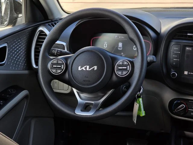 Used 2025 Fusion Orange Kia LX image 19
