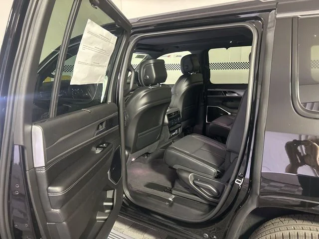 New 2026 High Gloss Black Exterior Paint Jeep Grand Wagoneer image 38