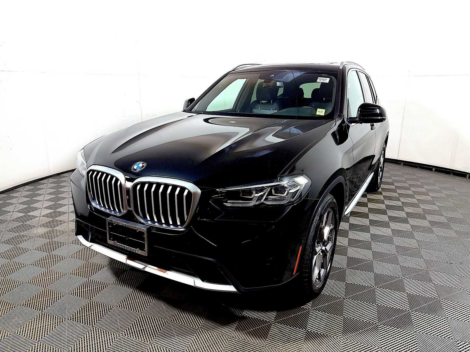 Certified Used 2024 Jet Black BMW xDrive30i image 3