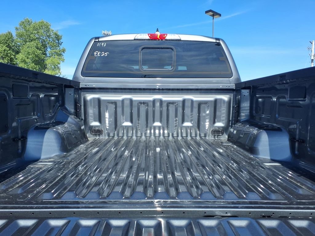 New 2026 Carbonized Gray Metallic Ford XLT image 8