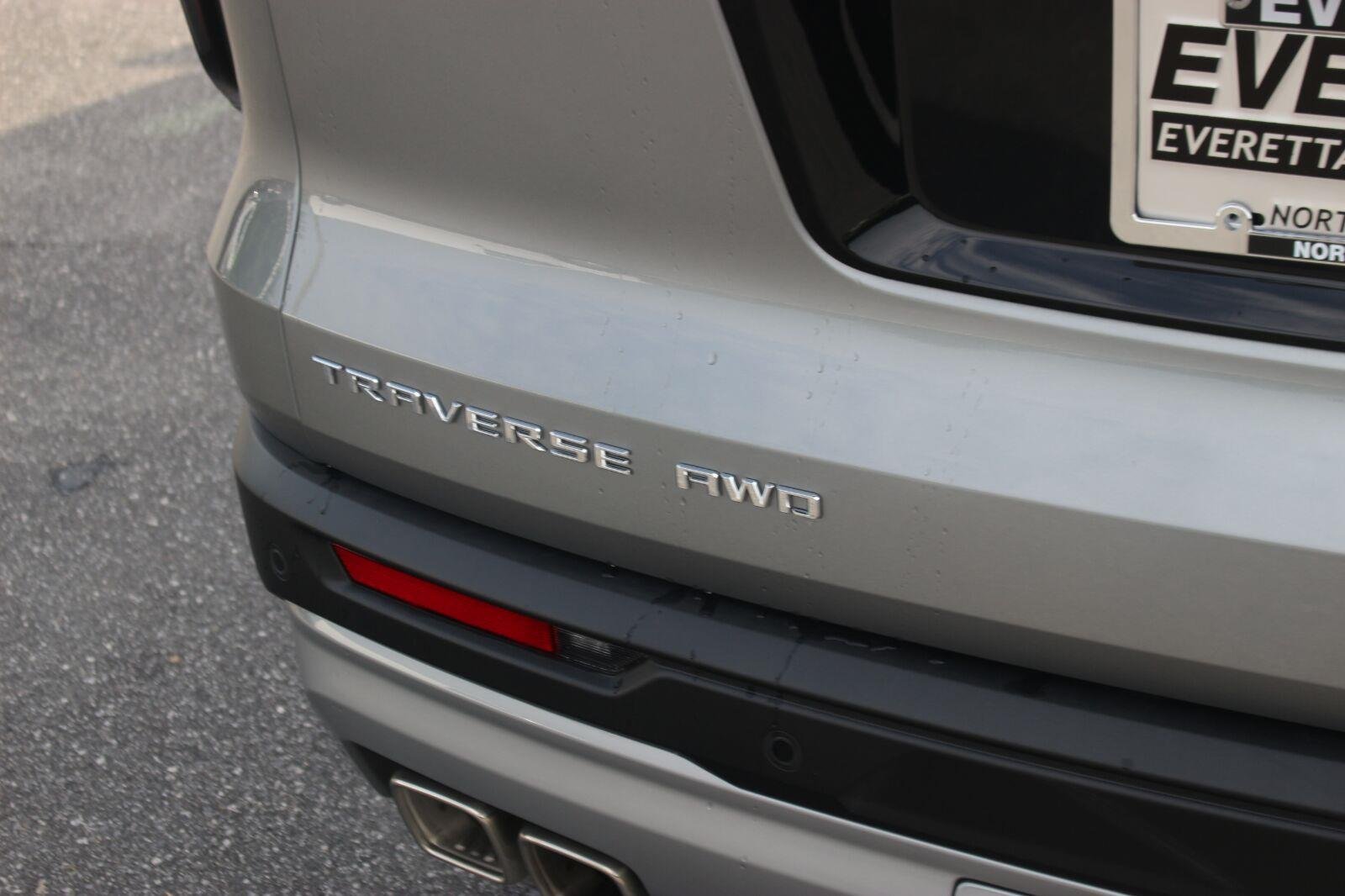 Used 2026 Sterling Gray Metallic Chevrolet LT image 8