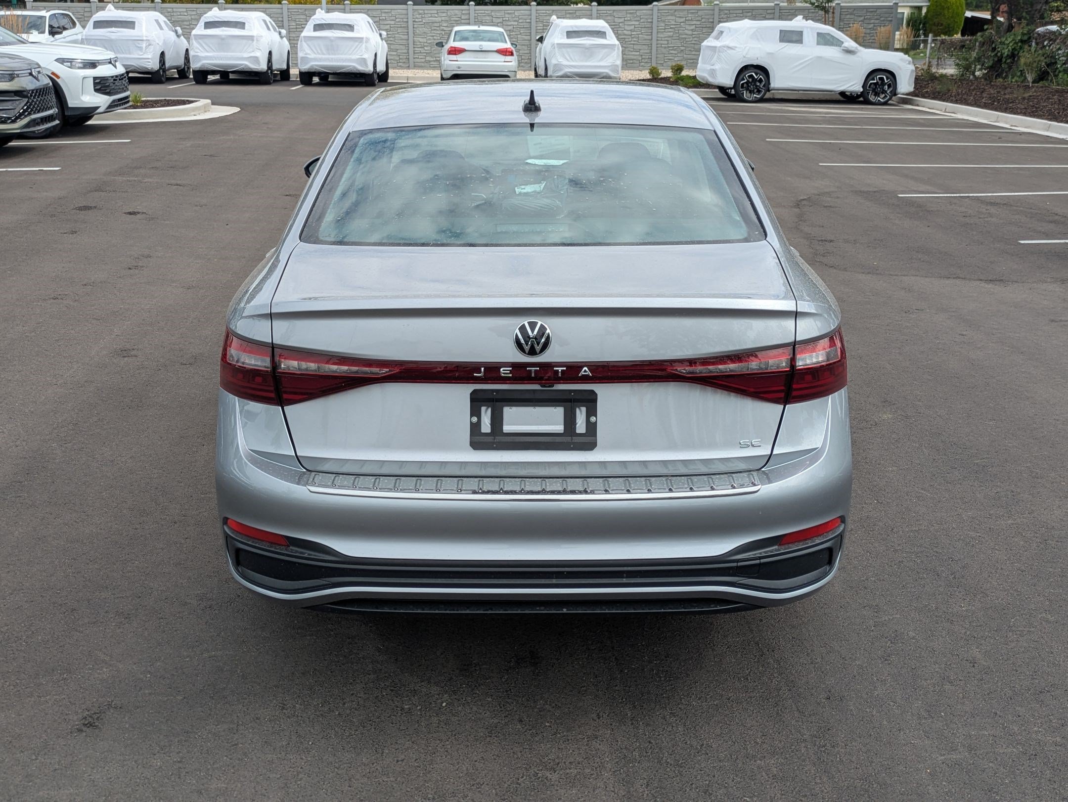 New 2026 Pyrite Silver Metallic Volkswagen SE image 4