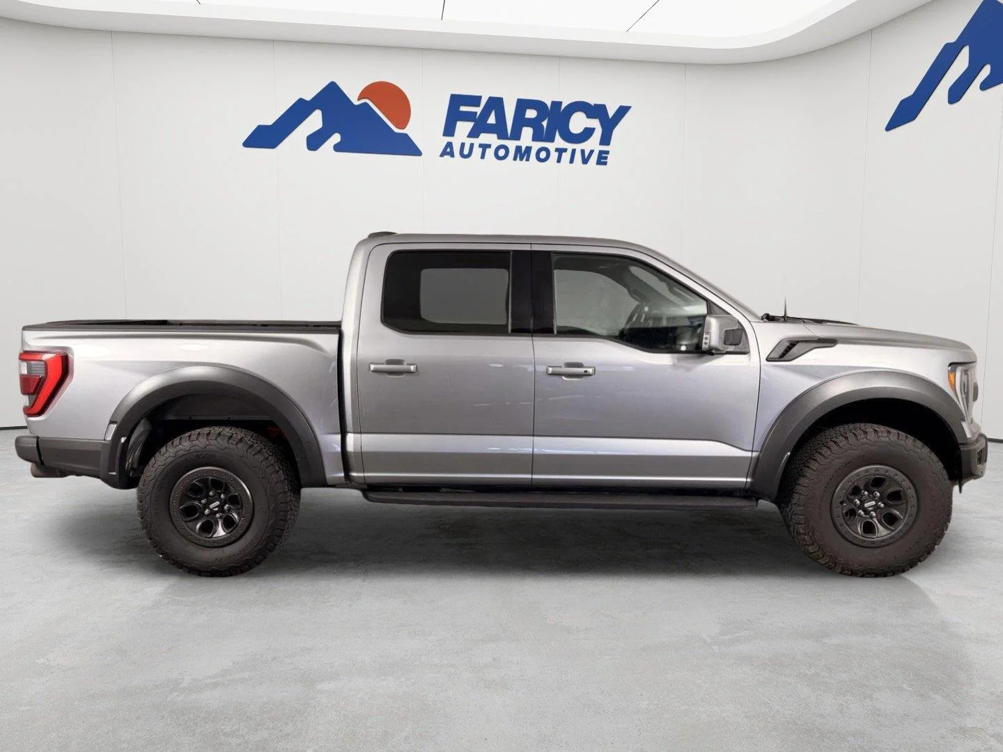 2023 Ford F-150 Raptor - Photo 11
