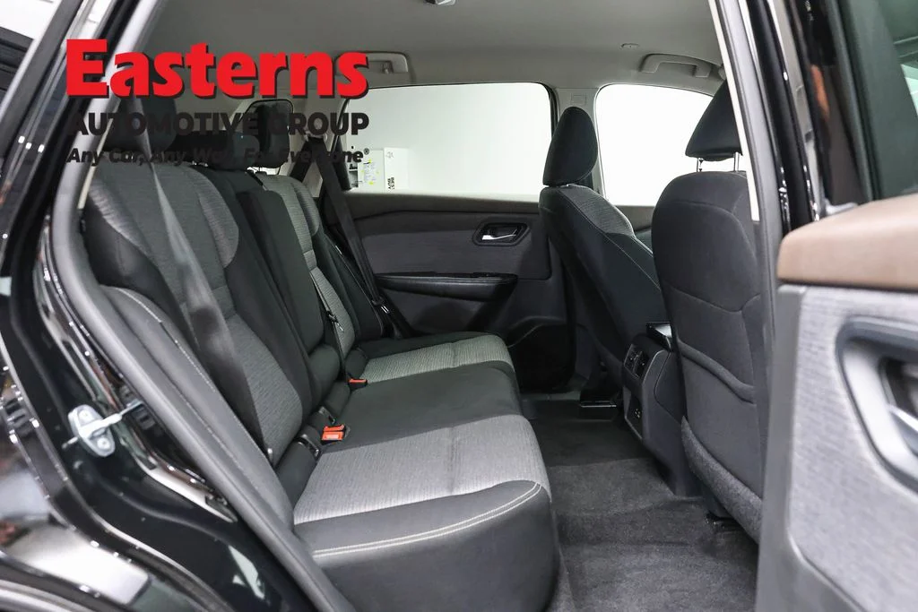 Used 2023 Black Nissan SV image 22