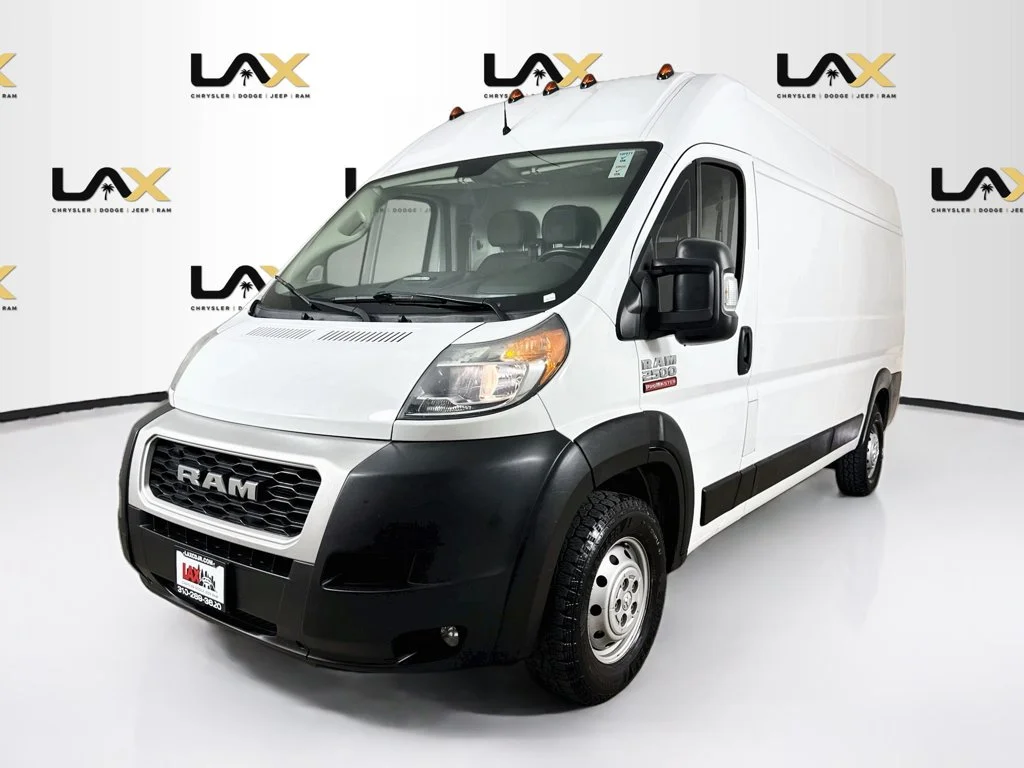 Used 2021 White Ram High Roof image 3