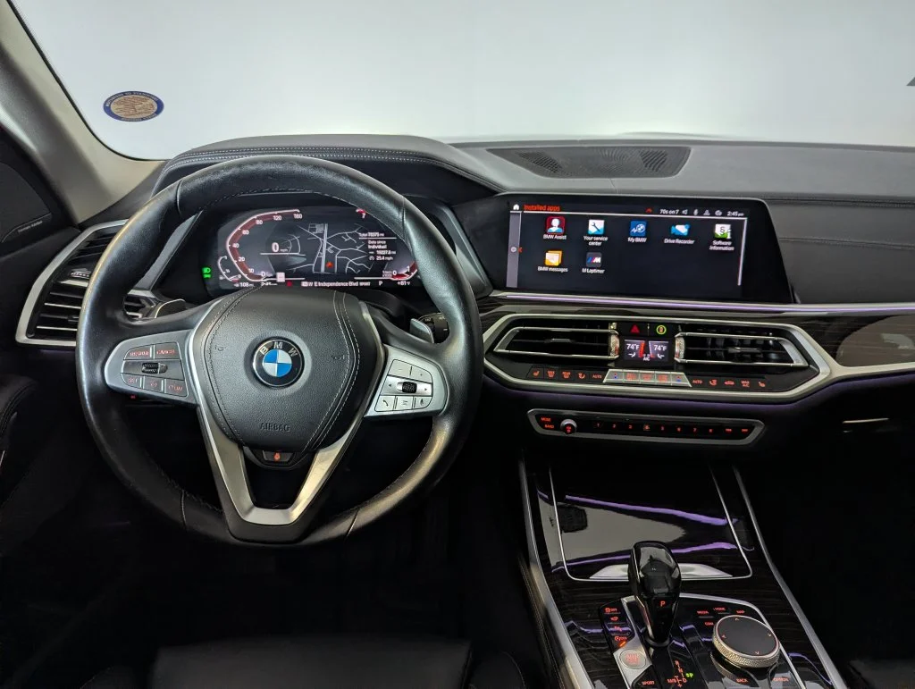 Used 2020 Gray BMW xDrive40i image 39