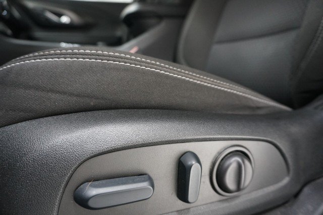 Used 2023 BLACK GMC SLE image 16