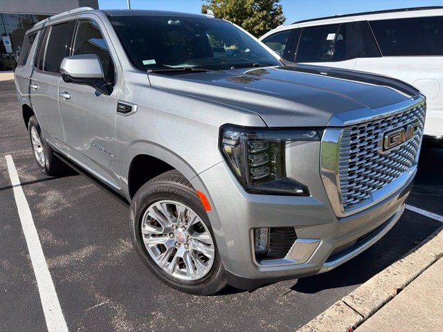 Used 2023 Silver GMC Denali image 2
