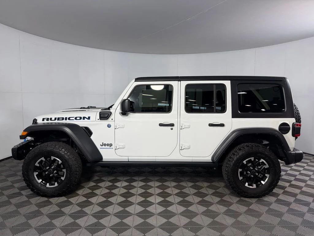 Used 2024 White Jeep Rubicon 4xe image 7