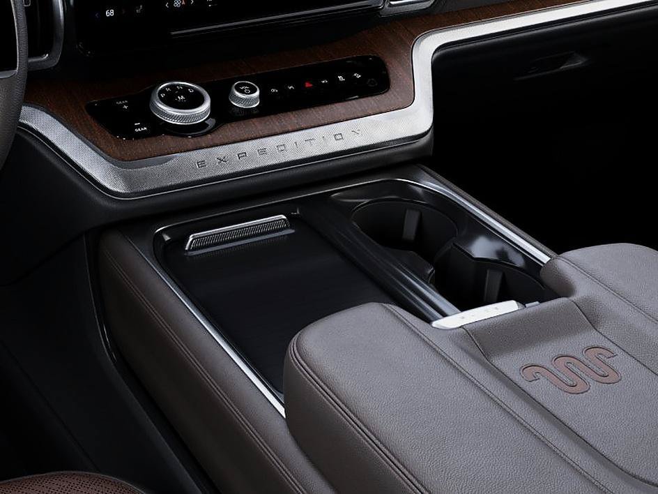 New 2027 Star White Metallic Tri-Coat Ford MAX King Ranch® image 15