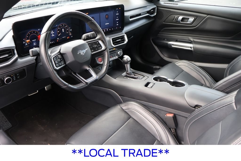 Used 2025 Shadow Black Ford EcoBoost Premium image 4