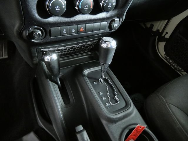 Certified Used 2018  Jeep Unlimited Sport image 20