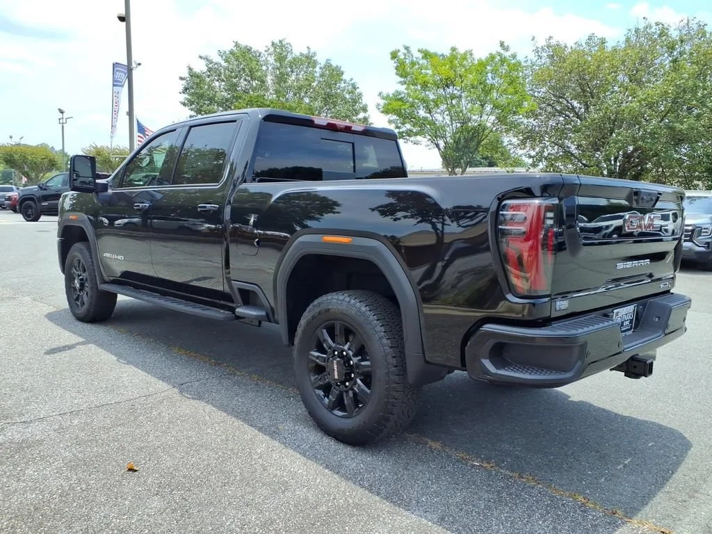 New 2026 Onyx Black GMC AT4 image 25
