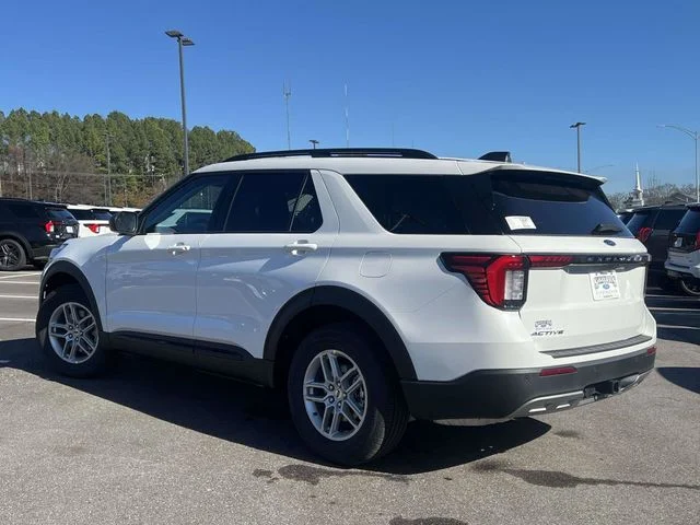 New 2026 Star White Metallic Tri-Coat Ford Active image 16
