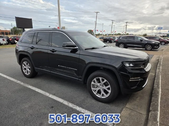 Used 2022 Black Jeep Limited image 3