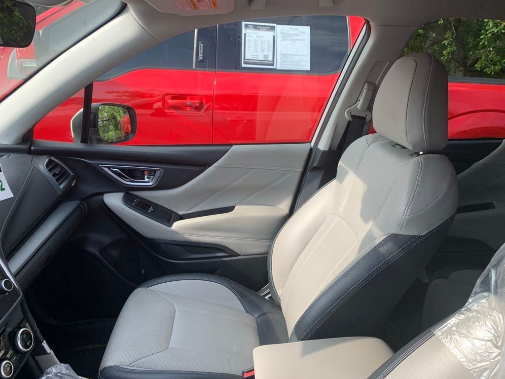 Used 2019 White Subaru Limited image 3