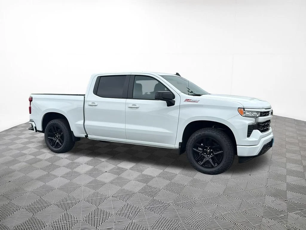 New 2026 Summit White Chevrolet RST image 5