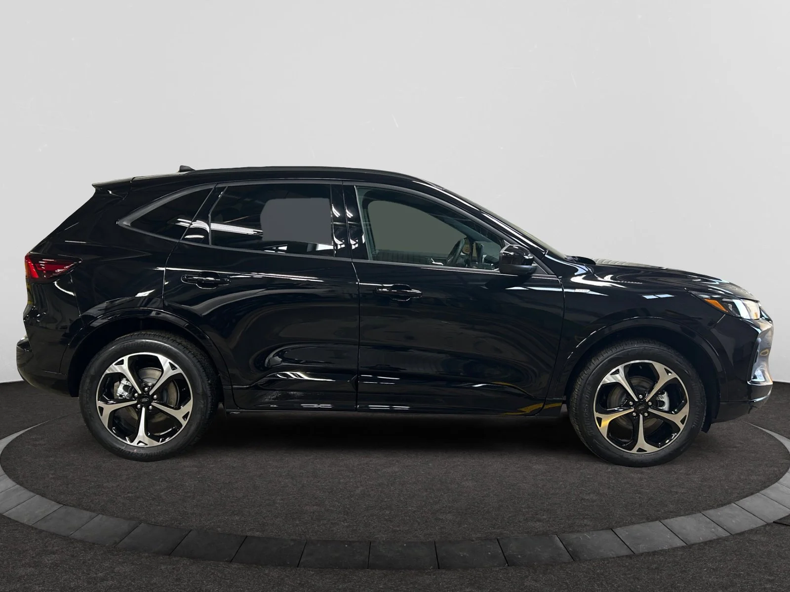 New 2026 Agate Black Metallic Ford ST-Line Elite image 6