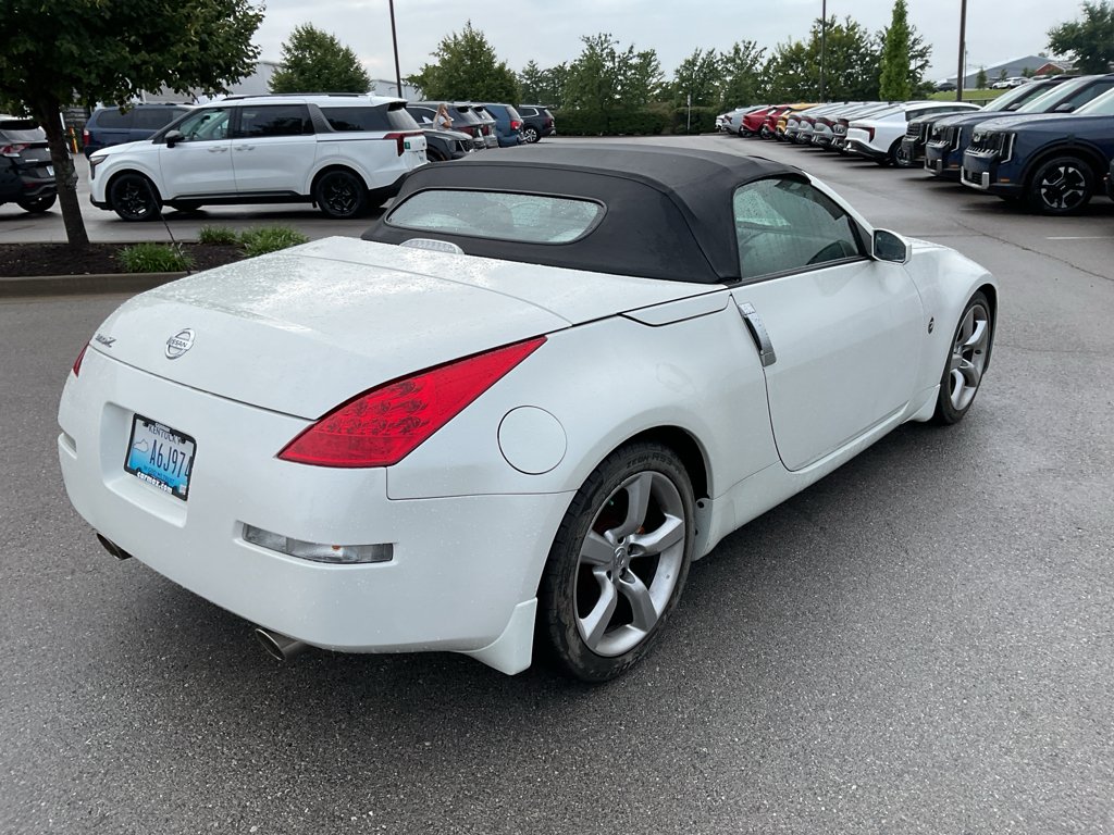 Used 2008 Pikes Peak White Pearl Nissan Grand Touring image 8