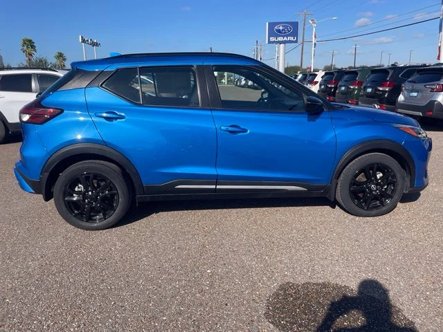 Used 2023 Blue Nissan SR image 2