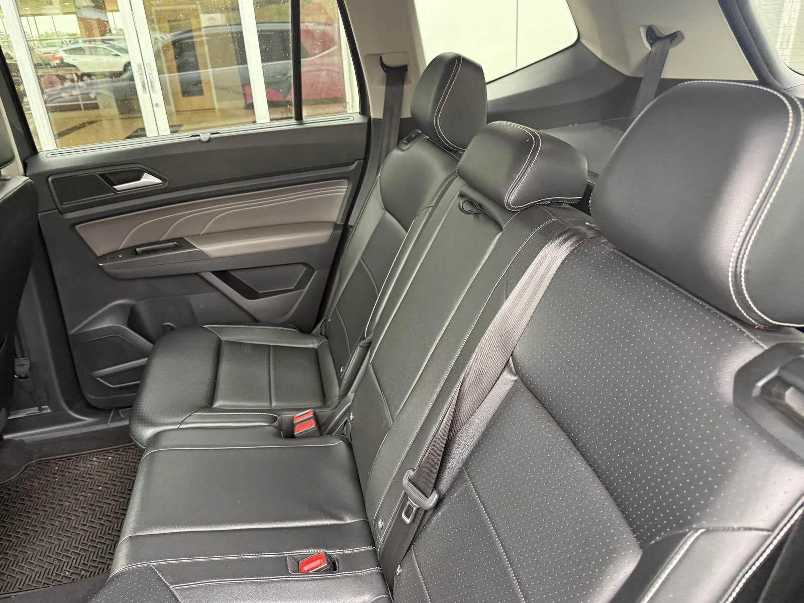 Used 2022 Platinum Gray Metallic Volkswagen 2.0T SE image 13