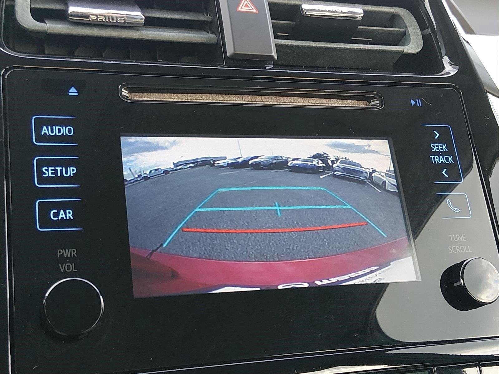 Used 2016 Hypersonic Red Toyota Two image 25