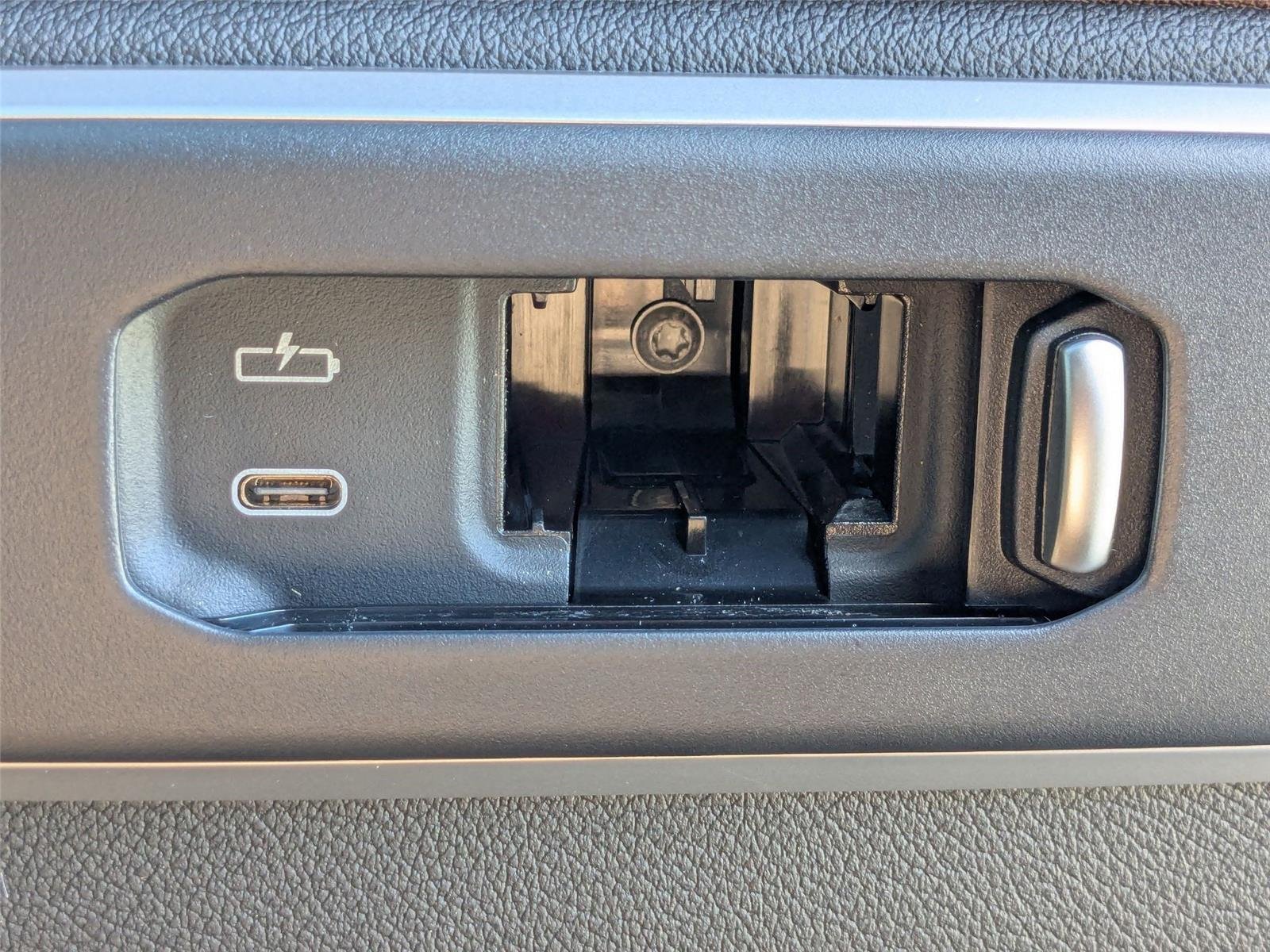 2026 BMW X5 40i - Photo 33