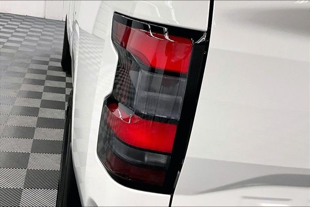 New 2026 Glacier White Nissan S image 21
