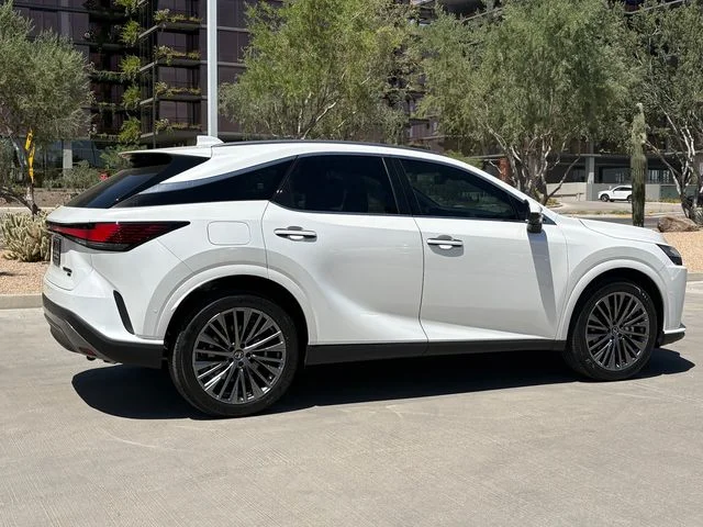 New 2026 White Lexus 450h+ Luxury image 4